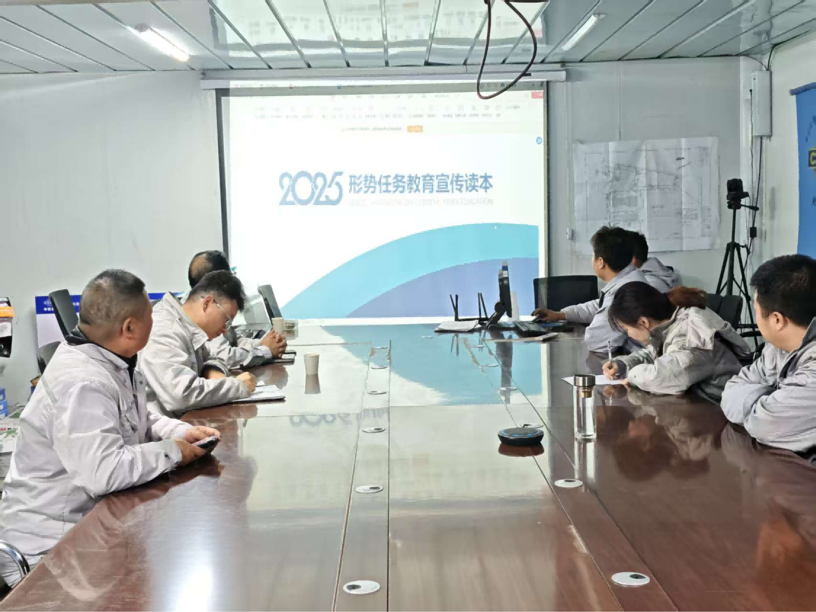 1762421124840993.png 1762421124840993.png