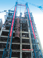 5. Lifting of Large Equipment including Gasifier for 500,000 Tons/Year Methanol Project in Yongcheng by 1600-ton Hydraulic Lifting Device