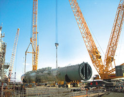 11. Lifting of Large Tower Equipment for Projects in Saudi Arabia